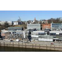 8241_2098 Blick über den Altonaer Hafen auf den Elbberg zur Rainvilleterrasse. | Rainvilleterrasse - historische Bilder und aktuelle Fotos aus Hamburg Ottensen.